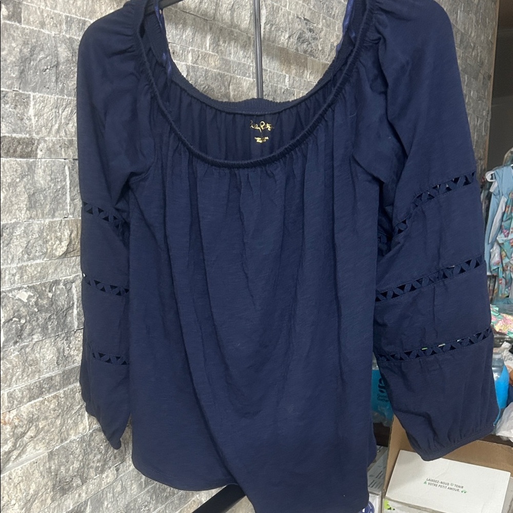 Lilly Pulitzer  Navy Peasant Blouse - Classic Scoop Neck Sz large